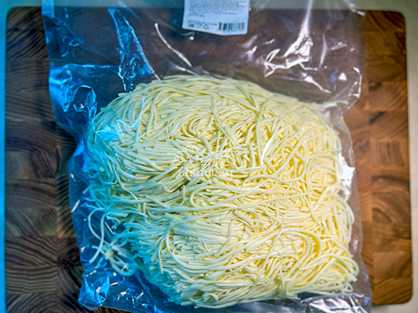 Сырный продукт ФЕРМЕРСКИЙ паутинка белая в Старой Купавне