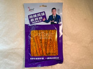 Арахис со вкусом креветок: Мучные полоски ФИОЛЕТОВЫЕ со вкусом острых куриных крылышек 76 гр