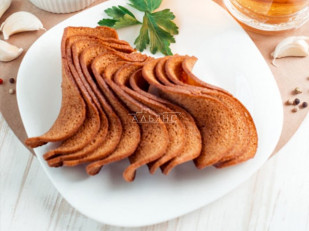 Чипсы из лаваша: Ресторанные гренки с сметаной и зеленью