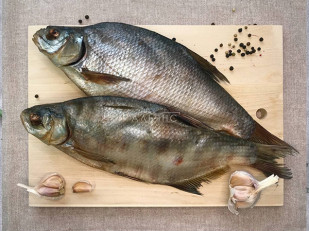 Пелядь вяленая крупная потрошеная: Лещ цимлянский вяленый